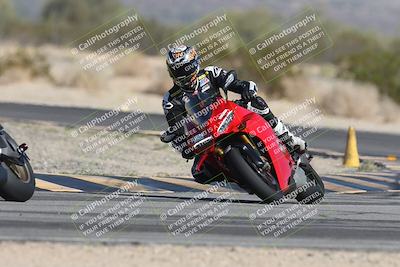 media/Oct-30-2025-Racers Edge (Thu) [[dabbdaf680]]/3-B Group/Session 1 (Turn 5)/